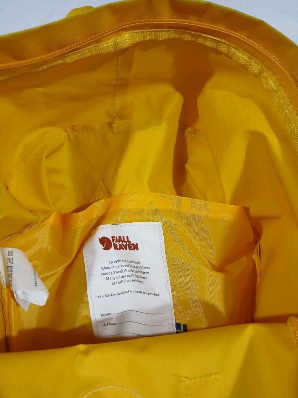 Fjallraven Kanken Classic Backpack - Picture 14 of 15